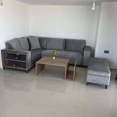 Amazing Flat With Private Pool In Kyrenia